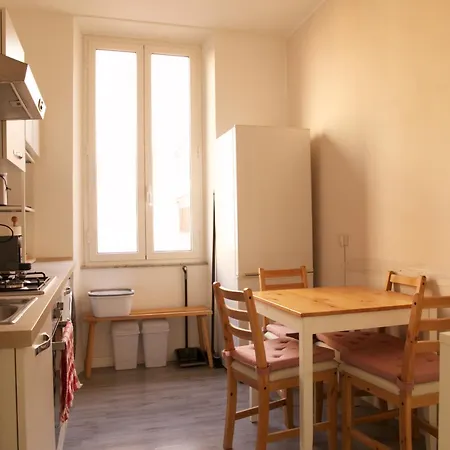 Luna Chiara A Apartment Rome